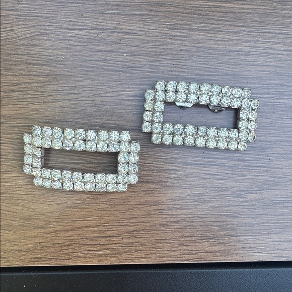 Sparkling Rhinestone Shoe Clips - Picture 2 of 3